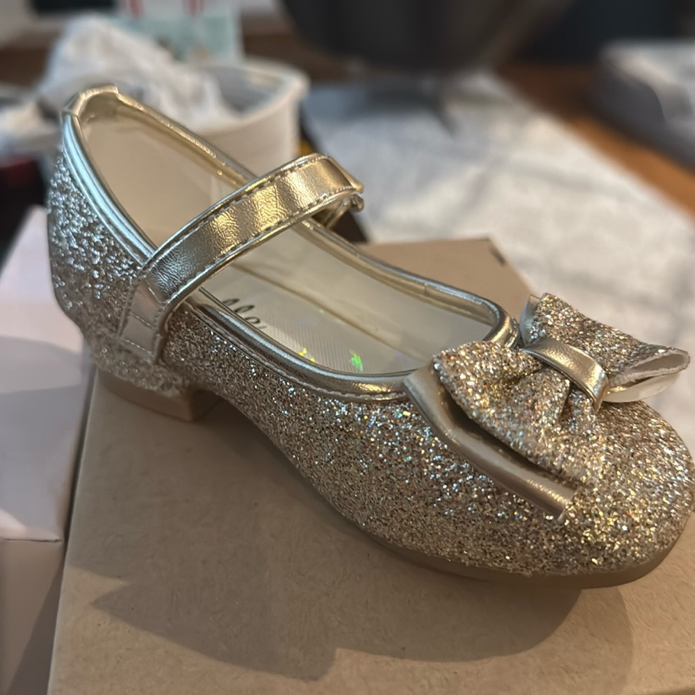 Girls Stelle Dress Shoes